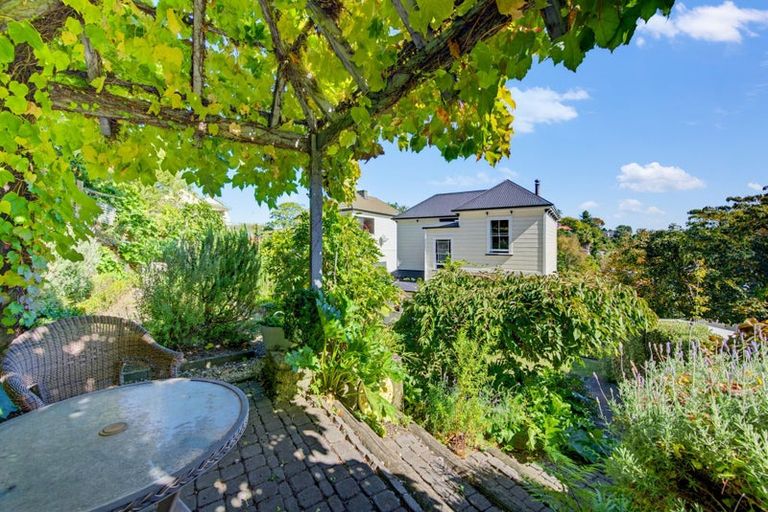 Photo of property in 3 Hooker Avenue, Hospital Hill, Napier, 4110