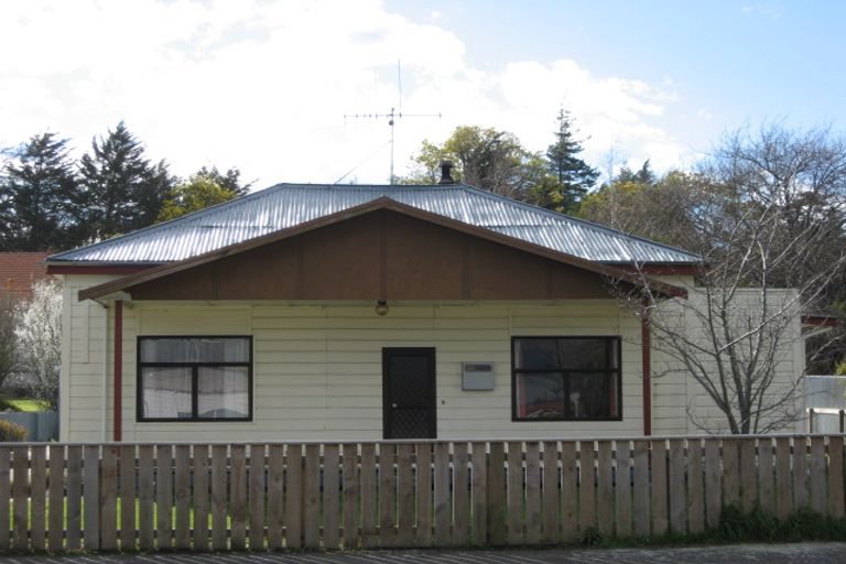 Photo of property in 20 Waverley Street, Waipawa, 4210