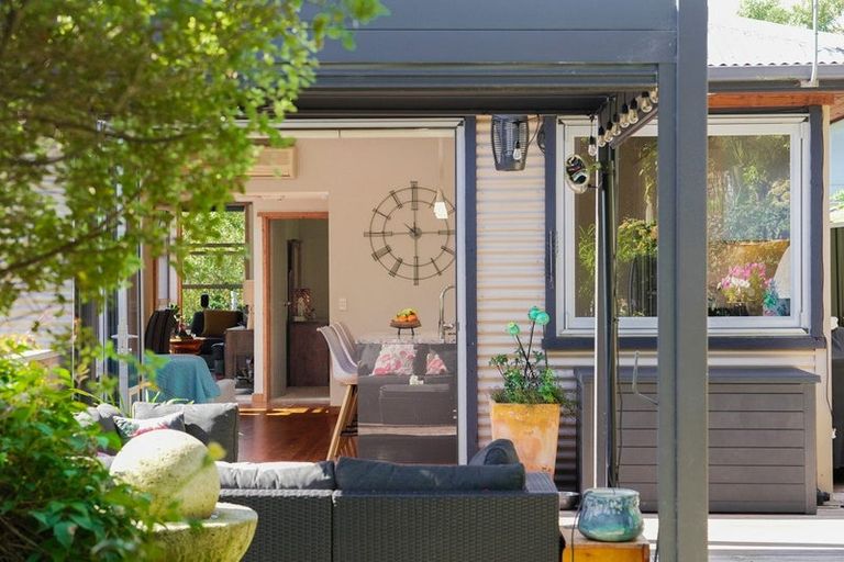 Photo of property in 32 Lorna Irene Drive, Raumati South, Paraparaumu, 5032