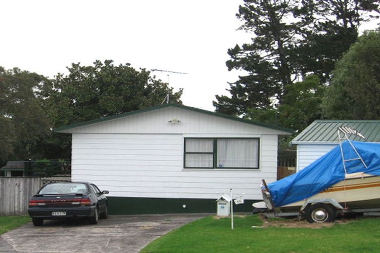 Photo of property in 14 Wickstead Place, Massey, Auckland, 0614