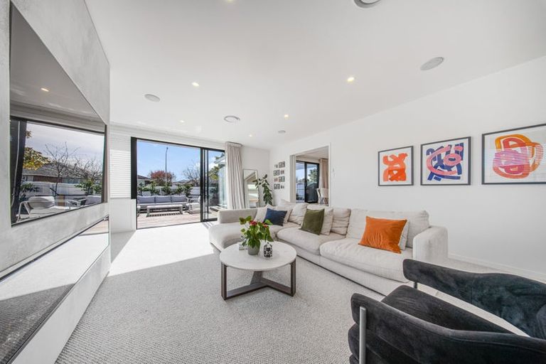 Photo of property in 23 Birkenhead Street, Avonhead, Christchurch, 8042