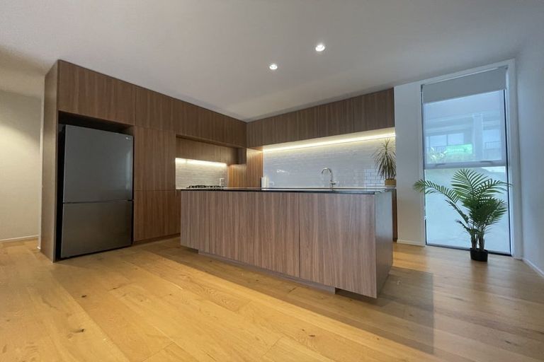 Photo of property in 7 Jean Caldwell Way, Island Bay, Wellington, 6023