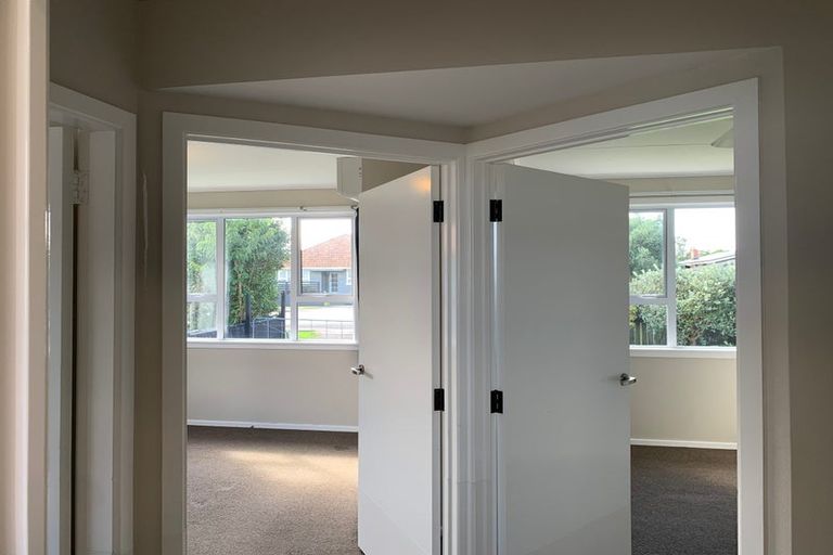 Photo of property in 406 Carrington Street, Upper Vogeltown, New Plymouth, 4310