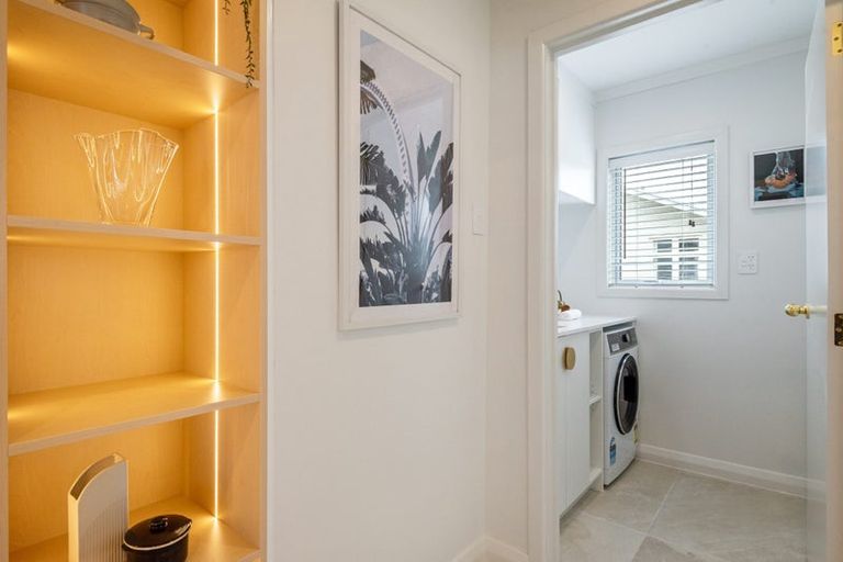 Photo of property in 14 Egremont Street, Belmont, Auckland, 0622