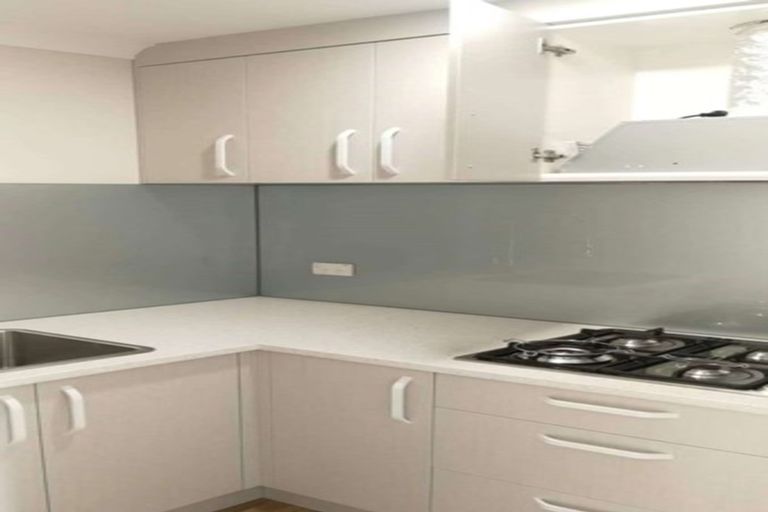 Photo of property in 10 Castlepoint Avenue, Takanini, 2110