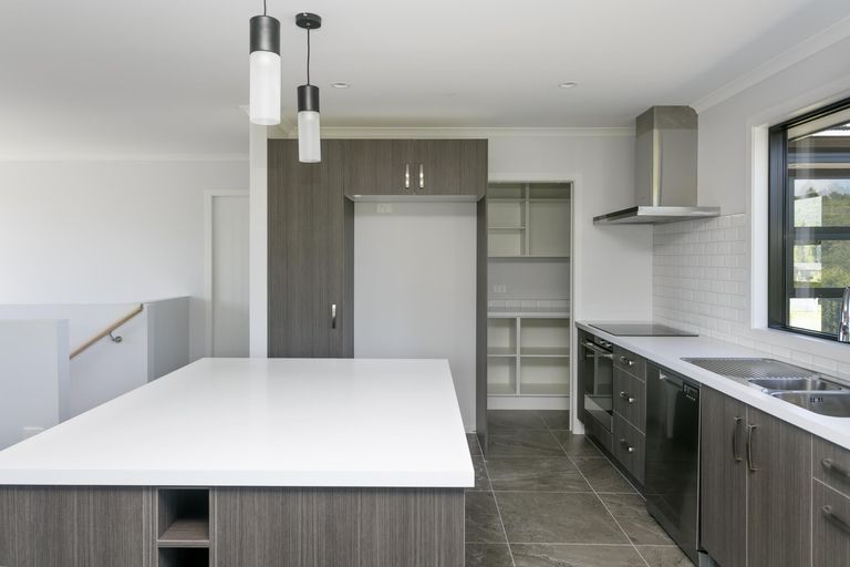 Photo of property in 9 Okaia Drive, Kinloch, Taupo, 3377