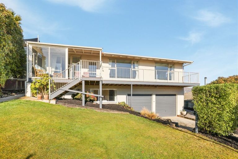Photo of property in 40 Cannon Hill Crescent, Mount Pleasant, Christchurch, 8081