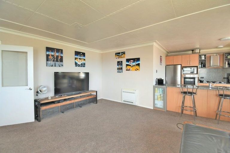 Photo of property in 28 Durham Street, Mornington, Dunedin, 9011