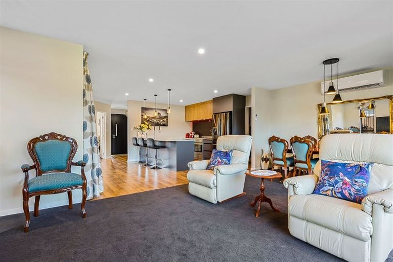 Photo of property in 9 Saint James Place, Rangiora, 7400