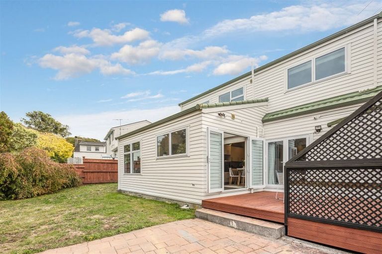 Photo of property in 27 Caesars Place, Churton Park, Wellington, 6037