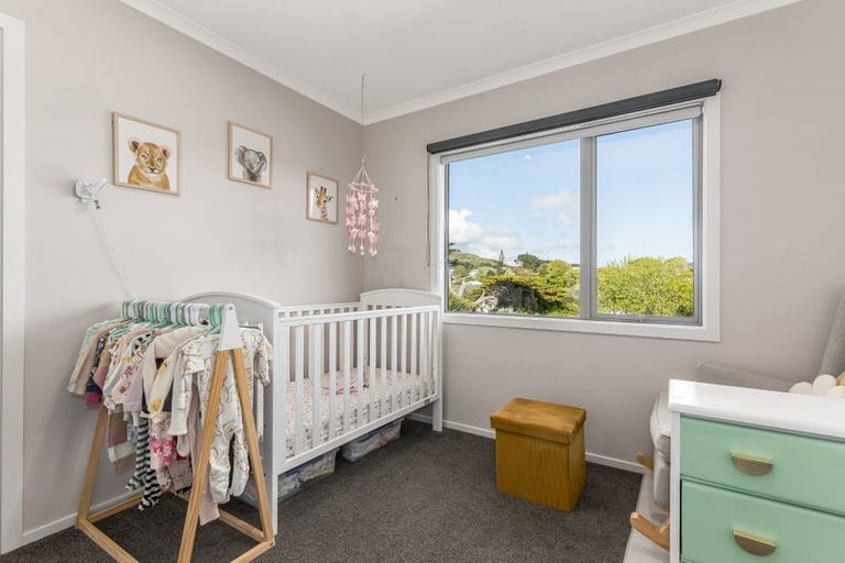 Photo of property in 17a Gloucester Street, Cannons Creek, Porirua, 5024