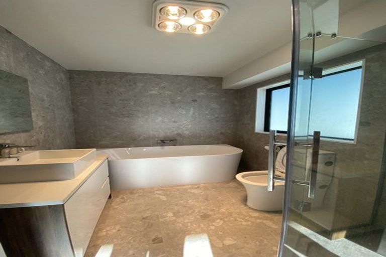 Photo of property in 13 Sagitta Drive, Flat Bush, Auckland, 2019