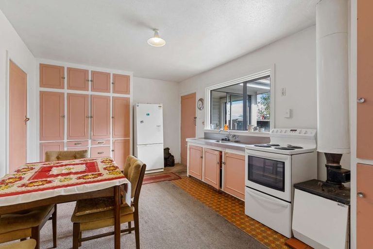 Photo of property in 84 Northcote Road, Northcote, Christchurch, 8052