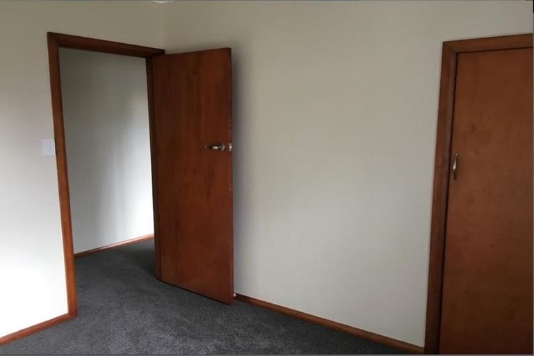 Photo of property in 18 Sinclair Avenue, Highbury, Palmerston North, 4412