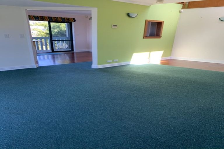 Photo of property in 14 Marjory Close, Broadmeadows, Wellington, 6035