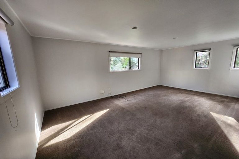 Photo of property in 105 Tidal Road, Mangere, Auckland, 2022