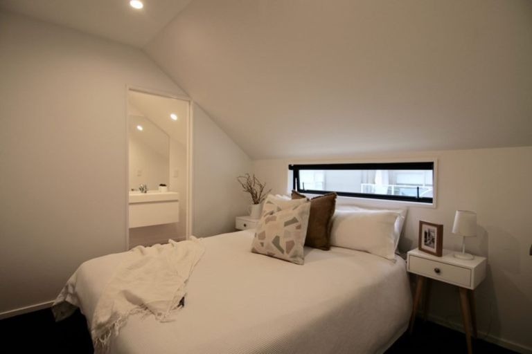 Photo of property in 138e Holly Road, St Albans, Christchurch, 8014