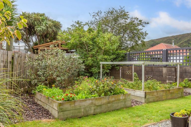Photo of property in 225 Riverside Drive, Waterloo, Lower Hutt, 5011
