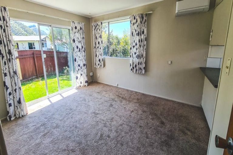 Photo of property in 31a Omaha Grove, Totara Park, Upper Hutt, 5018