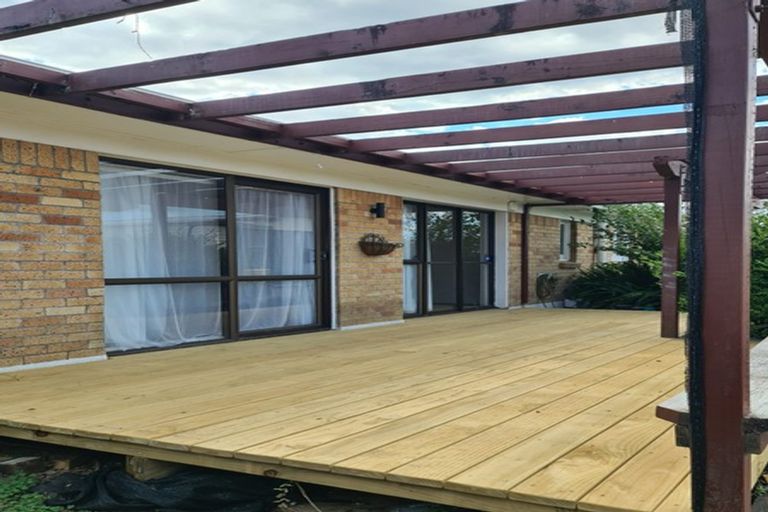 Photo of property in 43 Shirley Avenue, Papakura, 2110