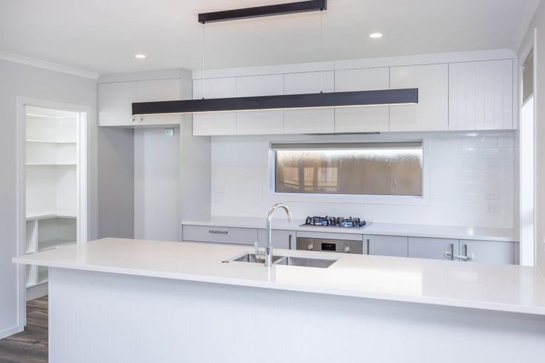 Photo of property in 13 Waruhia Crescent, Rototuna North, 3210