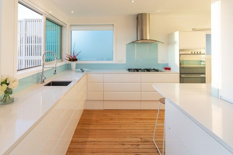 Photo of property in 13 Aperahama Street, Paekakariki, 5034