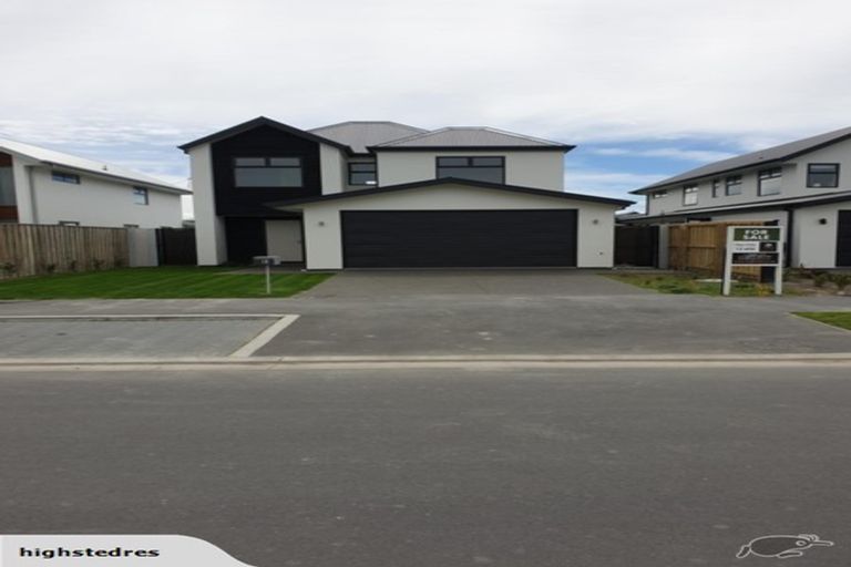 Photo of property in 18 Glenturret Drive, Casebrook, Christchurch, 8051