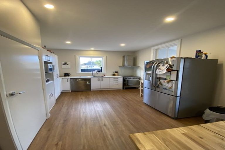 Photo of property in 43 Seddon Street, Wallaceville, Upper Hutt, 5018