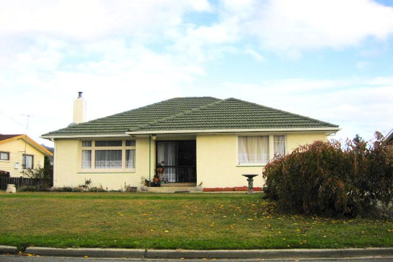 Photo of property in 24 Roseness Street, Palmerston, 9430