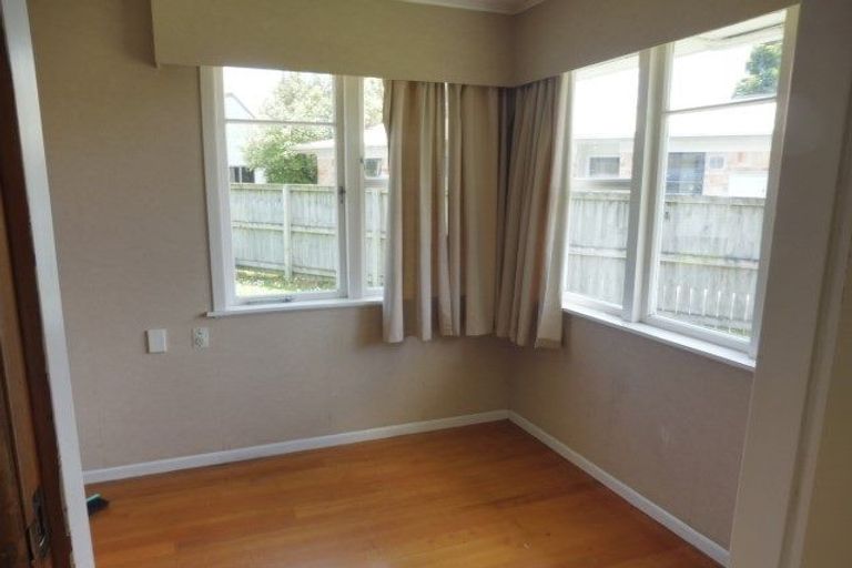 Photo of property in 20 Brocas Avenue, Hillcrest, Hamilton, 3216