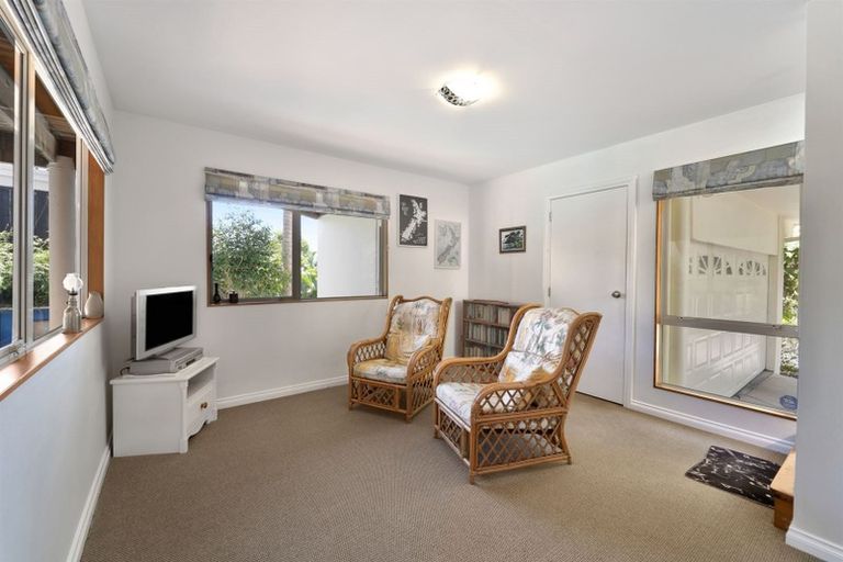 Photo of property in 53 Duncansby Road, Stanmore Bay, Whangaparaoa, 0932
