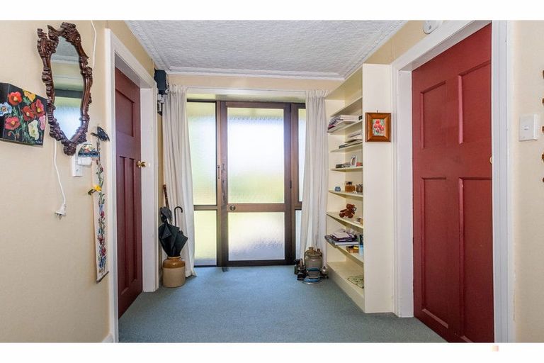 Photo of property in 39 Rhodes Street, Waimate, 7924