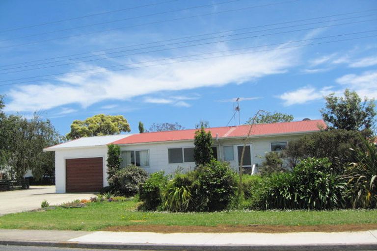 Photo of property in 33a Stevenson Road, Clarks Beach, 2122
