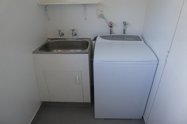 Photo of property in 11 Monteath Place, Redwood, Christchurch, 8051