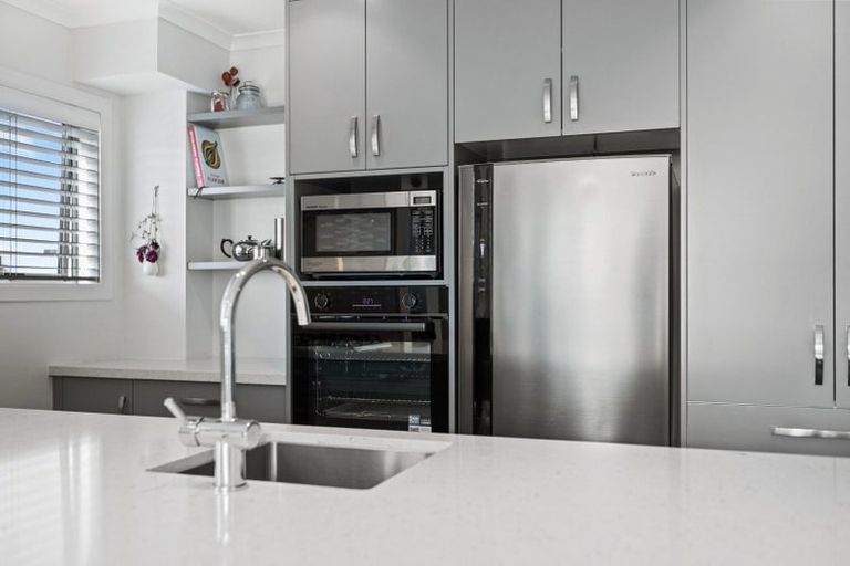 Photo of property in Salisbury Crown, 5/7 Salisbury Avenue, Mount Maunganui, 3116