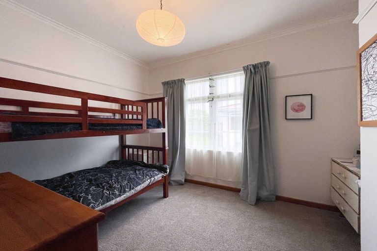 Photo of property in 25 Rewa Street, Takaro, Palmerston North, 4412