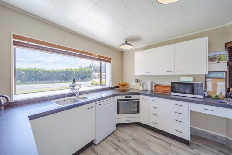 Photo of property in 333 Meeanee Road, Meeanee, Napier, 4112