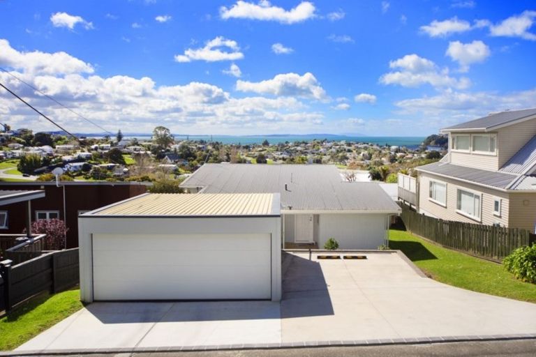 Photo of property in 5 Norfolk Road, Stanmore Bay, Whangaparaoa, 0932