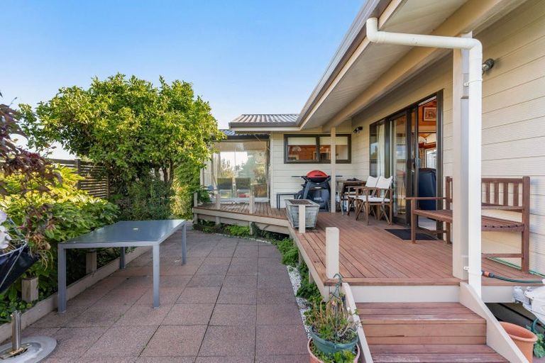 Photo of property in 121 Bruce Wallace Place, Whangamata, 3620