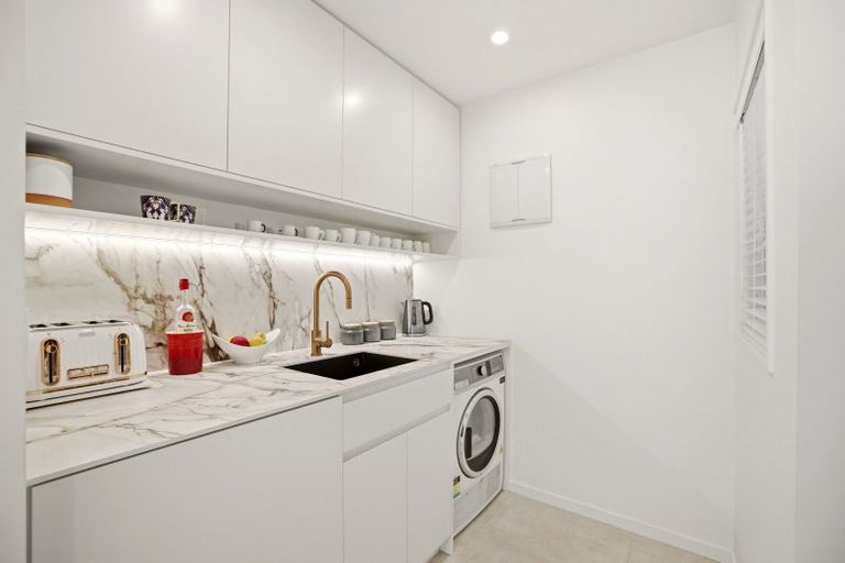 Photo of property in 45 Gracefield Avenue, Christchurch Central, Christchurch, 8013