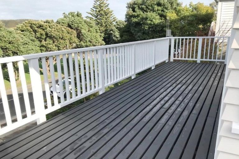 Photo of property in 23 Acheron Road, Paremata, Porirua, 5026