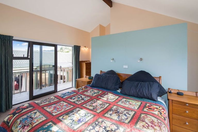 Photo of property in 4 The Marlinspike, Whitby, Porirua, 5024