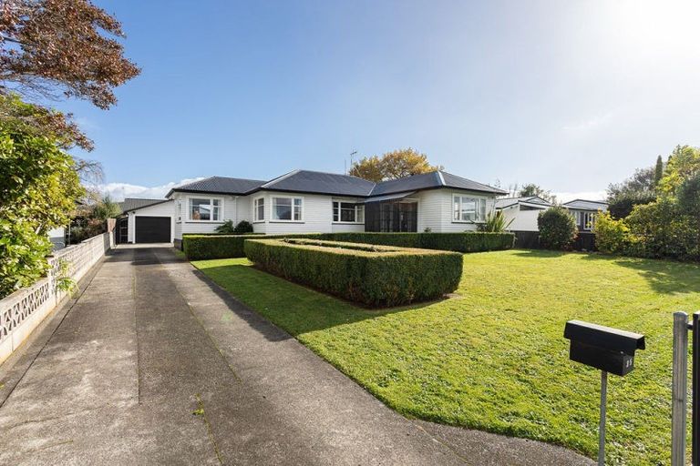 Photo of property in 35 Guy Street, Dannevirke, 4930