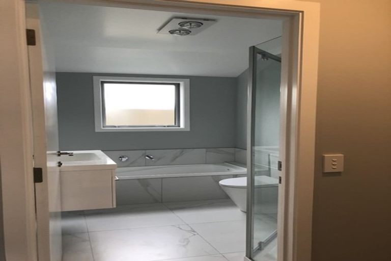 Photo of property in 17a Solway Street, Levin, 5510