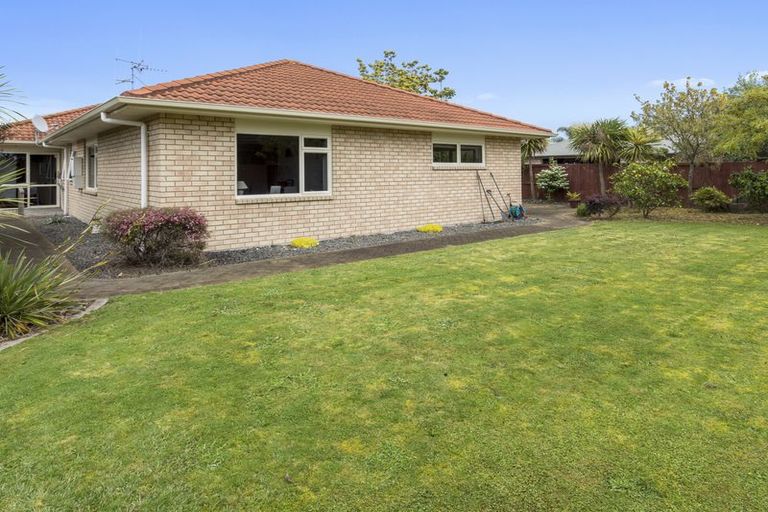 Photo of property in 37 Tomika Crescent, Papamoa Beach, Papamoa, 3118