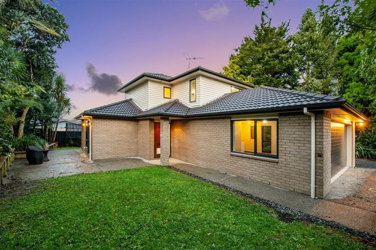 Photo of property in 348b Royal Road, Massey, Auckland, 0614