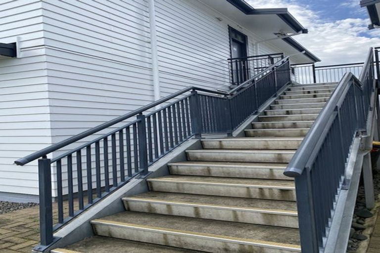 Photo of property in 140/2 Armoy Drive, East Tamaki, Auckland, 2016