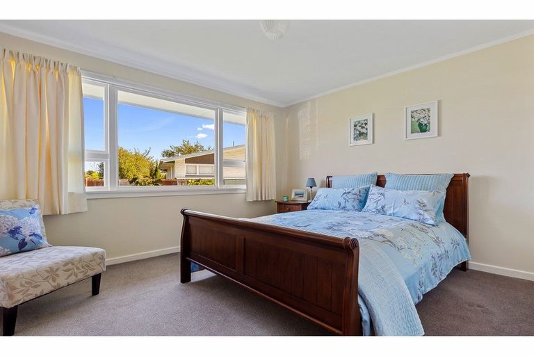 Photo of property in 3 Ostend Place, Avonhead, Christchurch, 8042