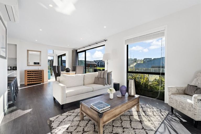 Photo of property in 2 Jardin Court, Silverdale, 0932