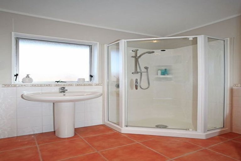 Photo of property in 132 Seddon Street, Pukekohe, 2120